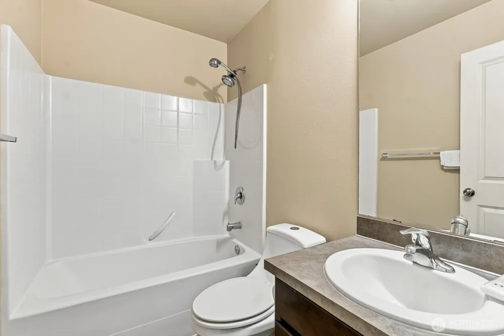 2315 SE Kelby Circle Port Orchard, WA 98366