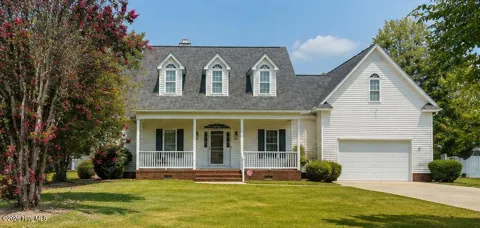 3832 Green Pastures W