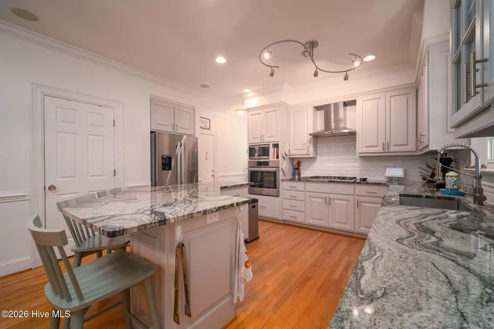 2003 Grenville Court Trent Woods, NC 28562