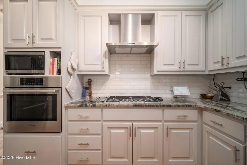 2003 Grenville Court Trent Woods, NC 28562