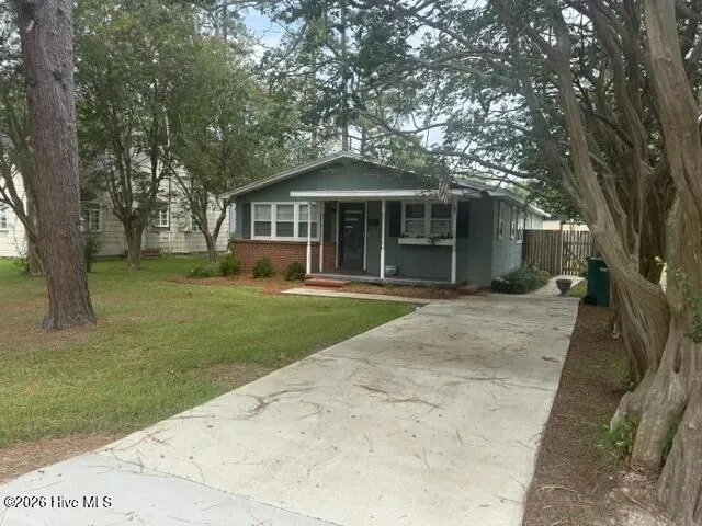 507 E 3rd Avenue Chadbourn, NC 28431