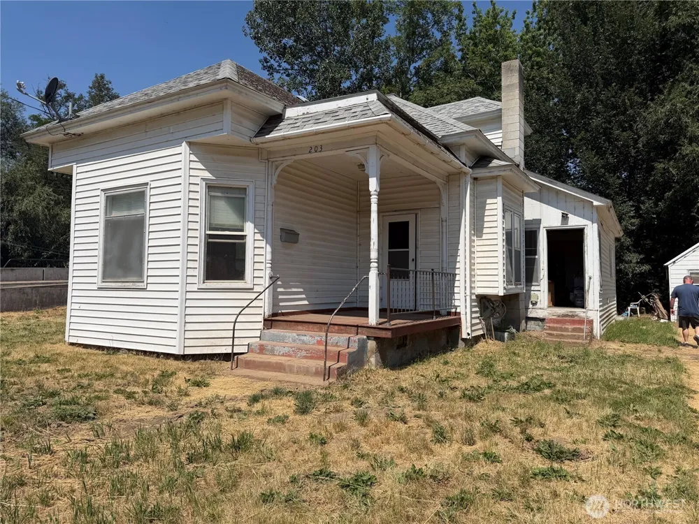 203 E Patit Street Dayton, WA 99328
