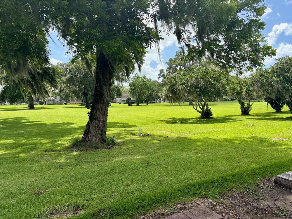 1830 Veranda Drive West Columbia, TX 77486