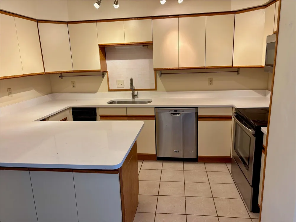1830 Veranda Drive West Columbia, TX 77486