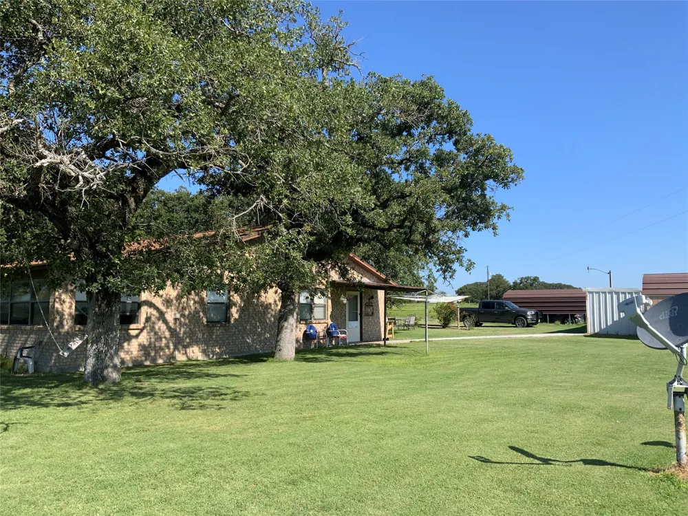 600 County Road 107 Sidney, TX 76474