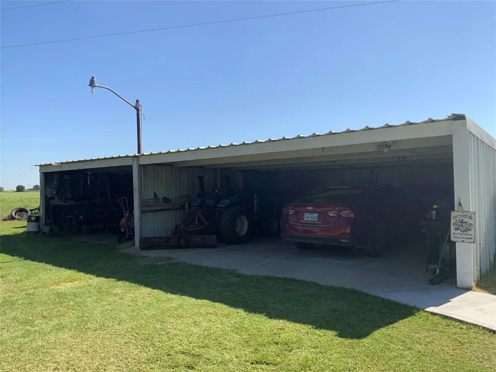 600 County Road 107 Sidney, TX 76474