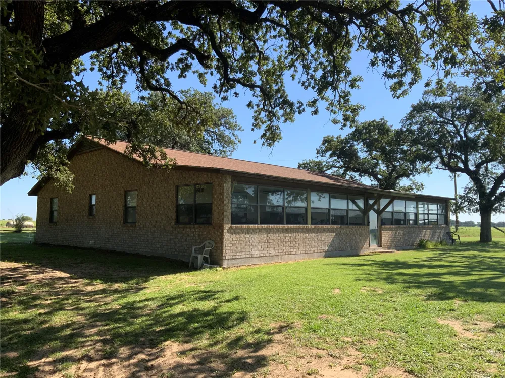 600 County Road 107 Sidney, TX 76474
