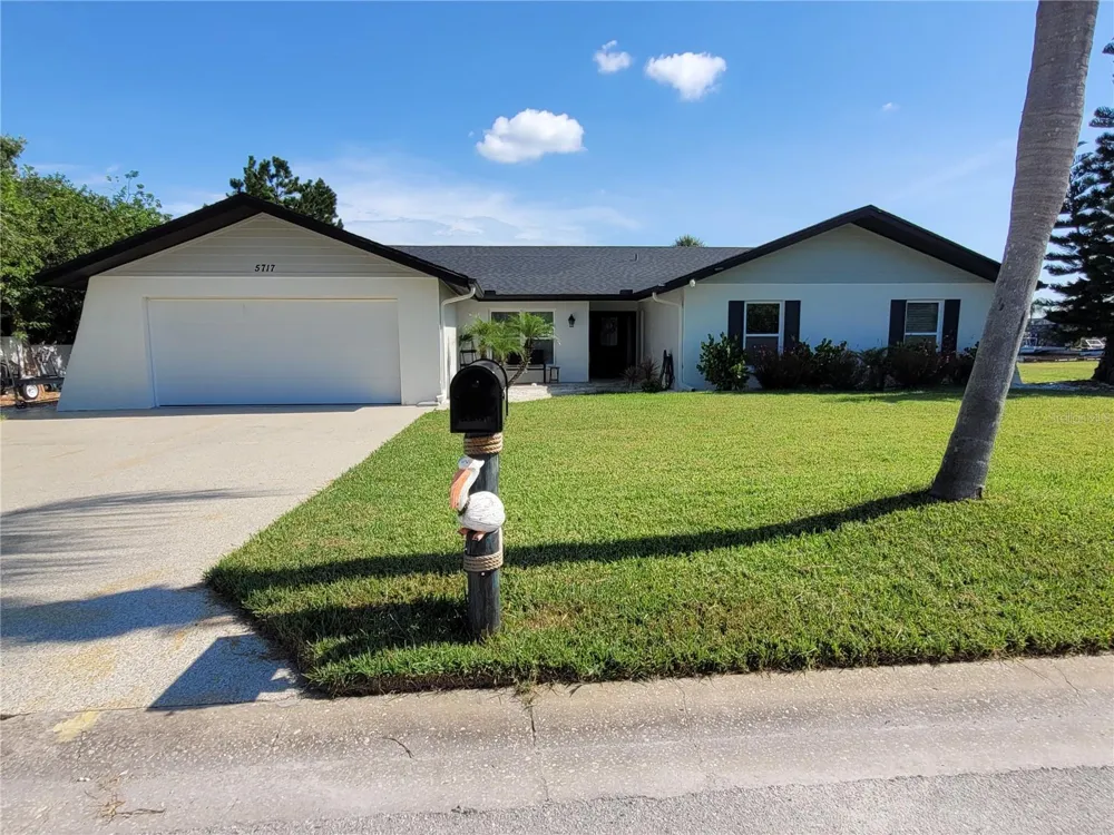 5717 SEABREEZE DRIVE Port Richey, FL 34668