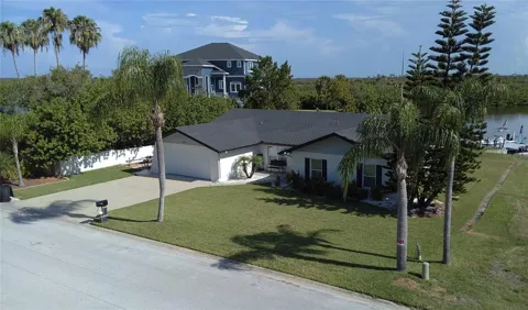 5717 SEABREEZE DRIVE