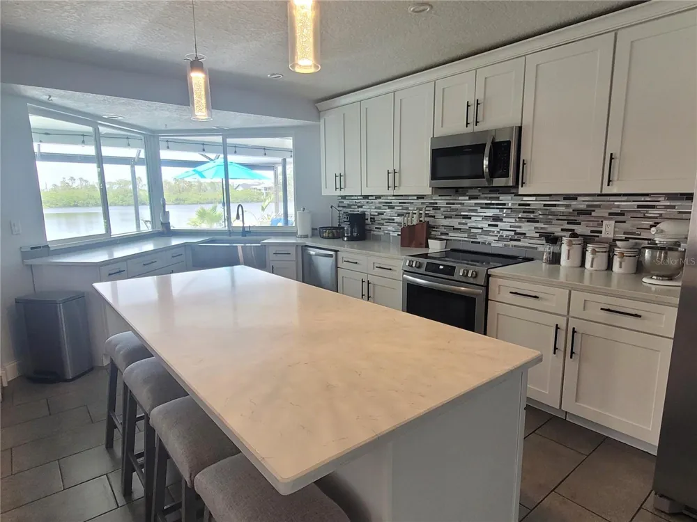5717 SEABREEZE DRIVE Port Richey, FL 34668