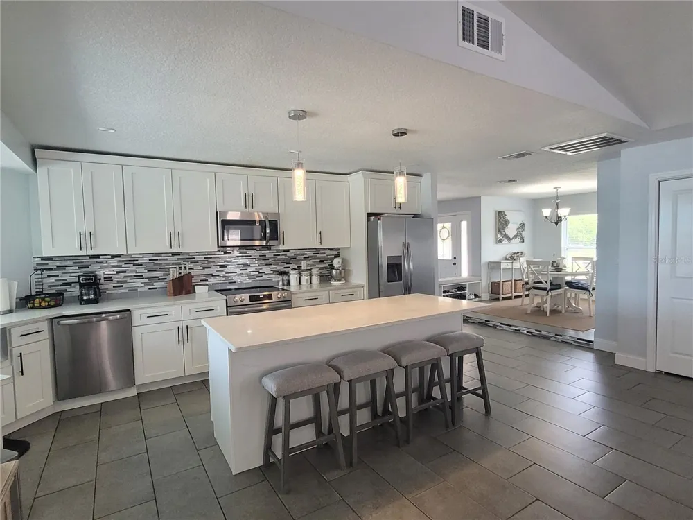 5717 SEABREEZE DRIVE Port Richey, FL 34668