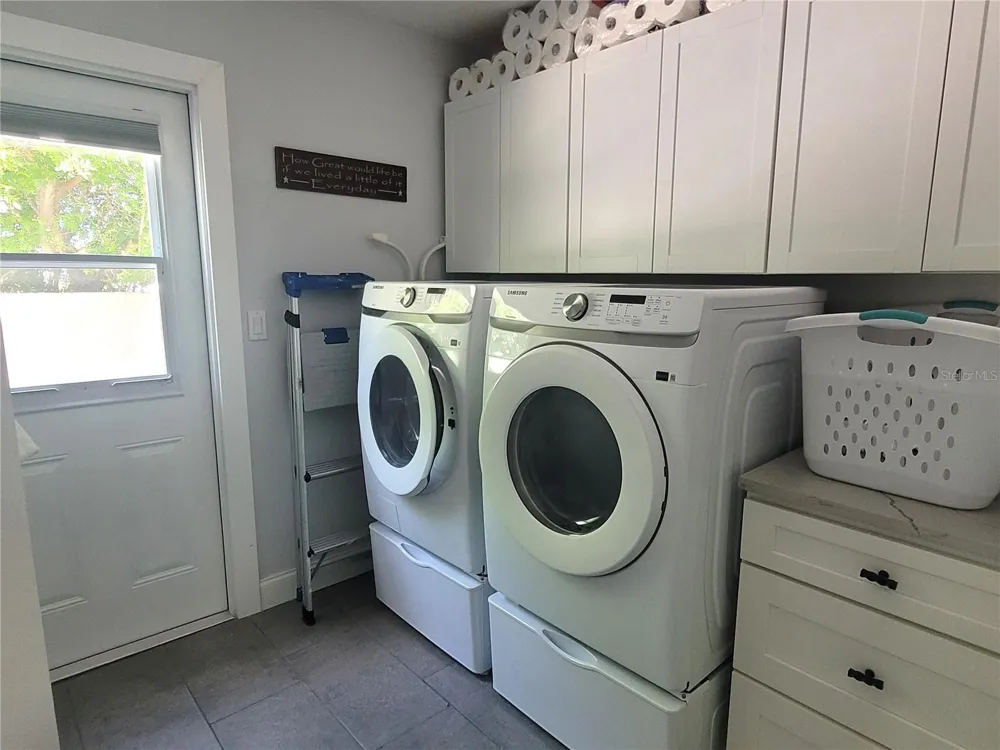 5717 SEABREEZE DRIVE Port Richey, FL 34668