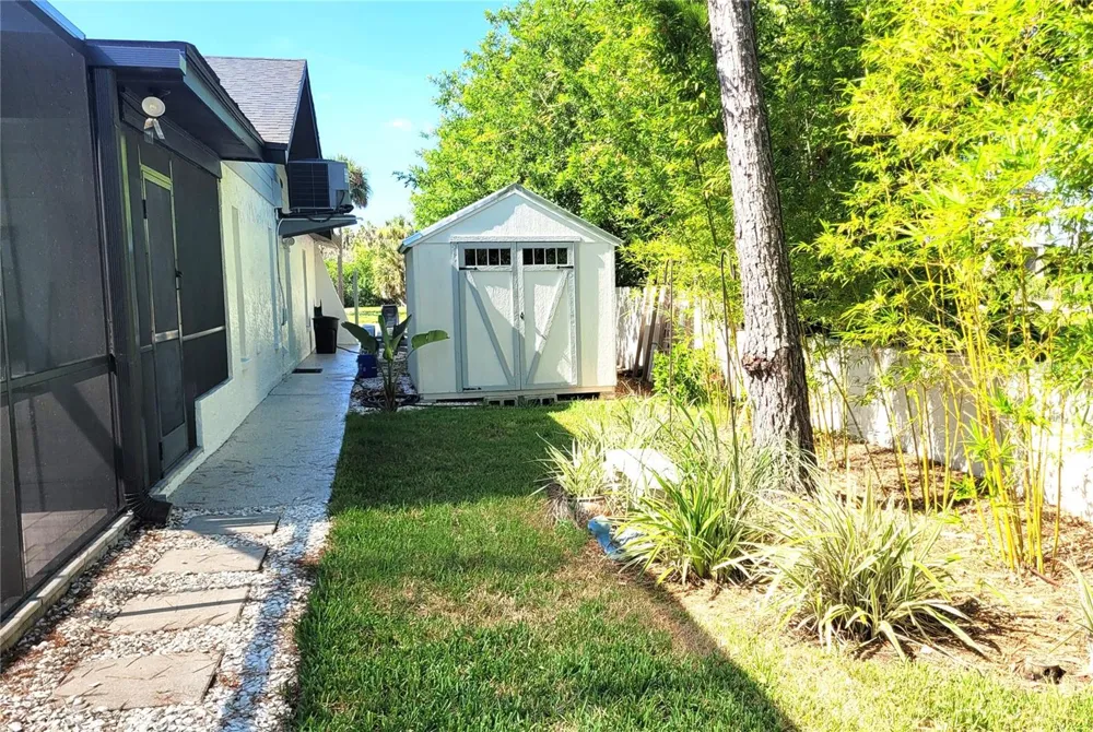 5717 SEABREEZE DRIVE Port Richey, FL 34668