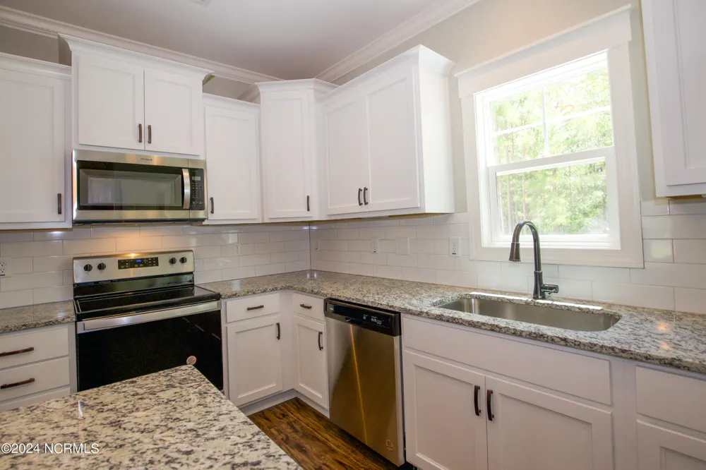 1021 Juniper Lake Road West End, NC 27376