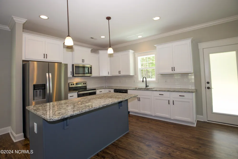 1021 Juniper Lake Road West End, NC 27376