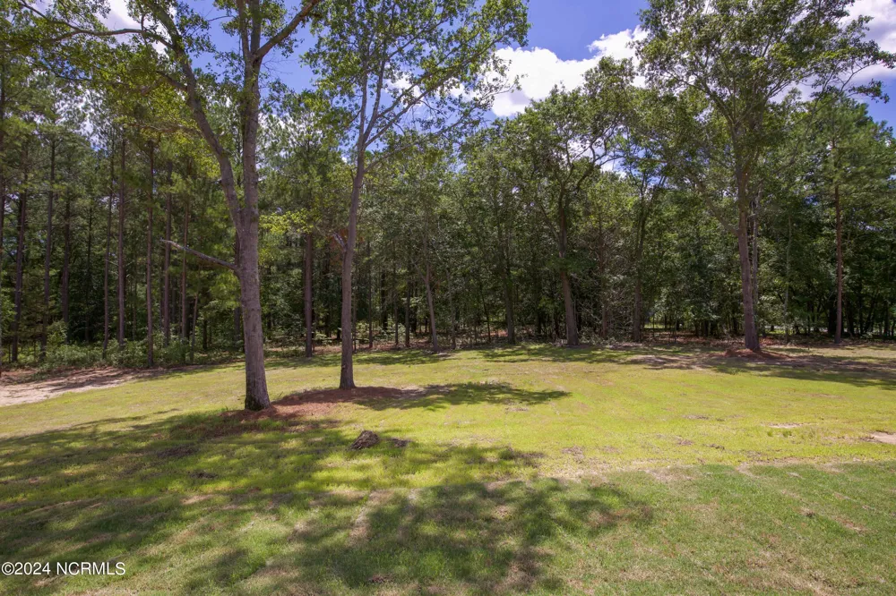 1021 Juniper Lake Road West End, NC 27376