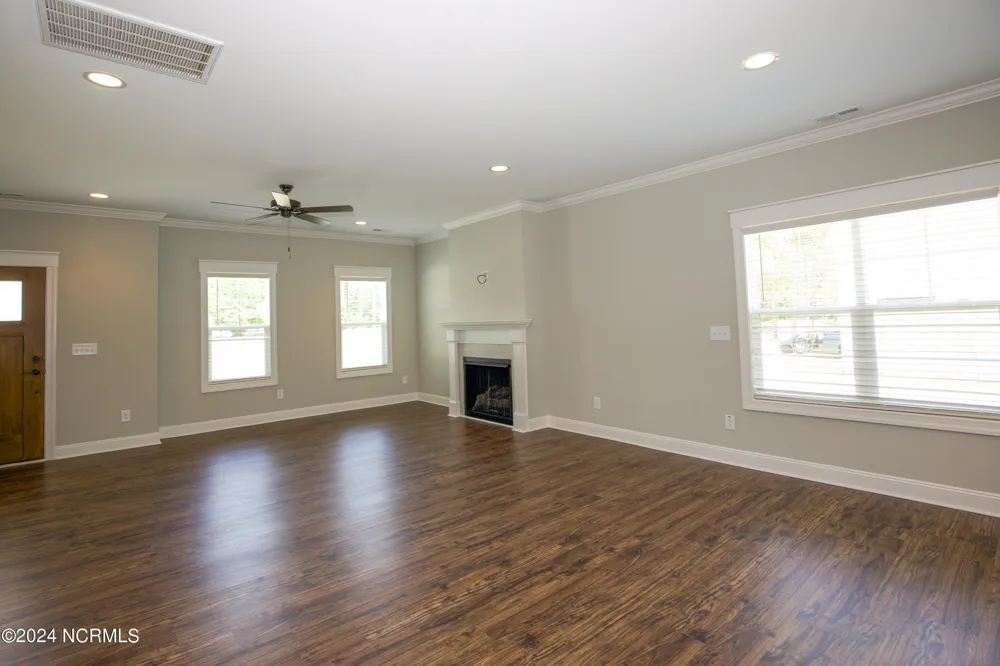 1021 Juniper Lake Road West End, NC 27376