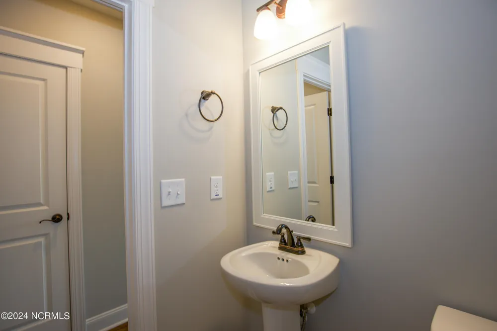 1021 Juniper Lake Road West End, NC 27376