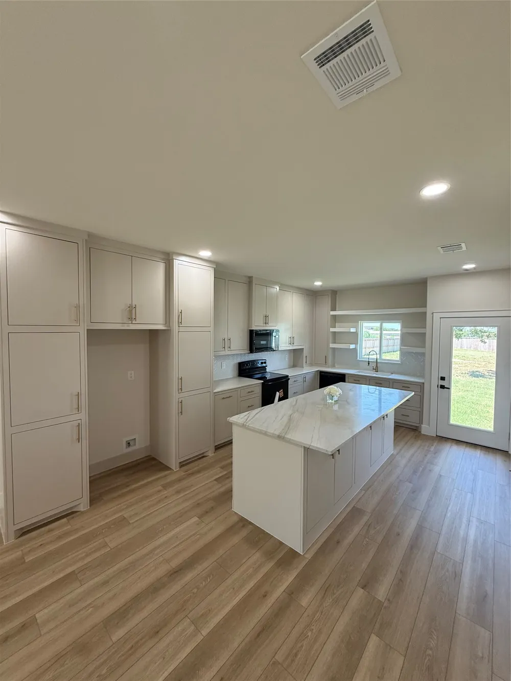 413 N Cleburne Whitney Rd Rio Vista, TX 76093