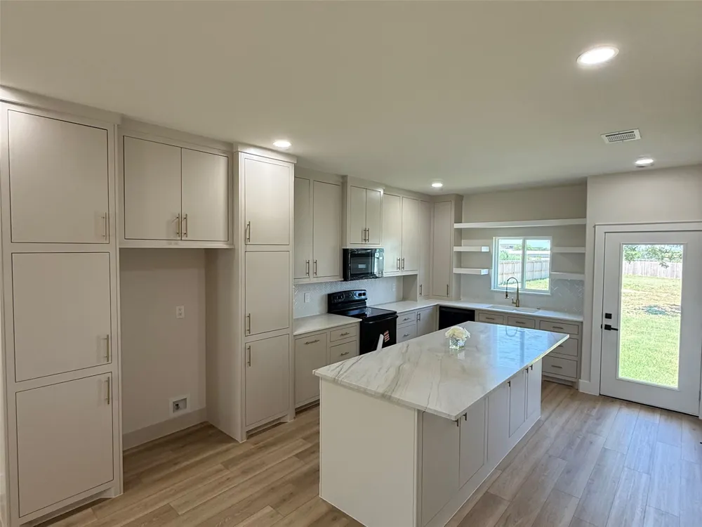 413 N Cleburne Whitney Rd Rio Vista, TX 76093