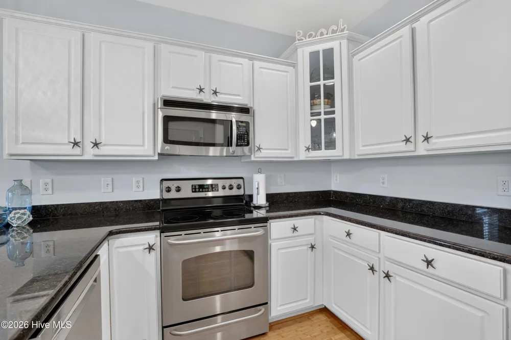 302 Vesta Court Surf City, NC 28445