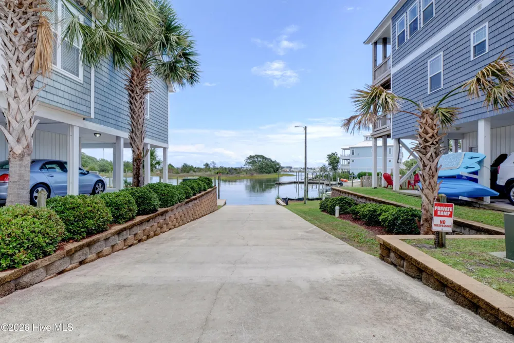302 Vesta Court Surf City, NC 28445