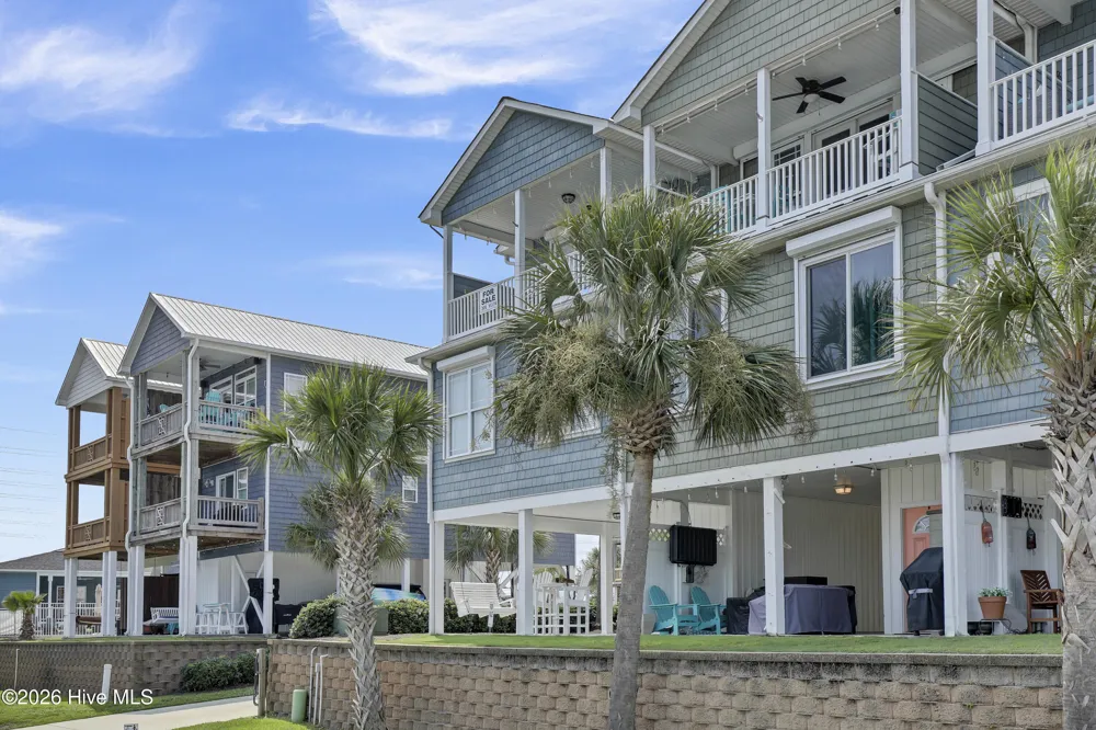 302 Vesta Court Surf City, NC 28445