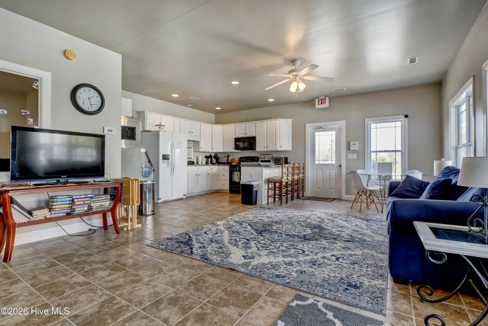 302 Vesta Court Surf City, NC 28445