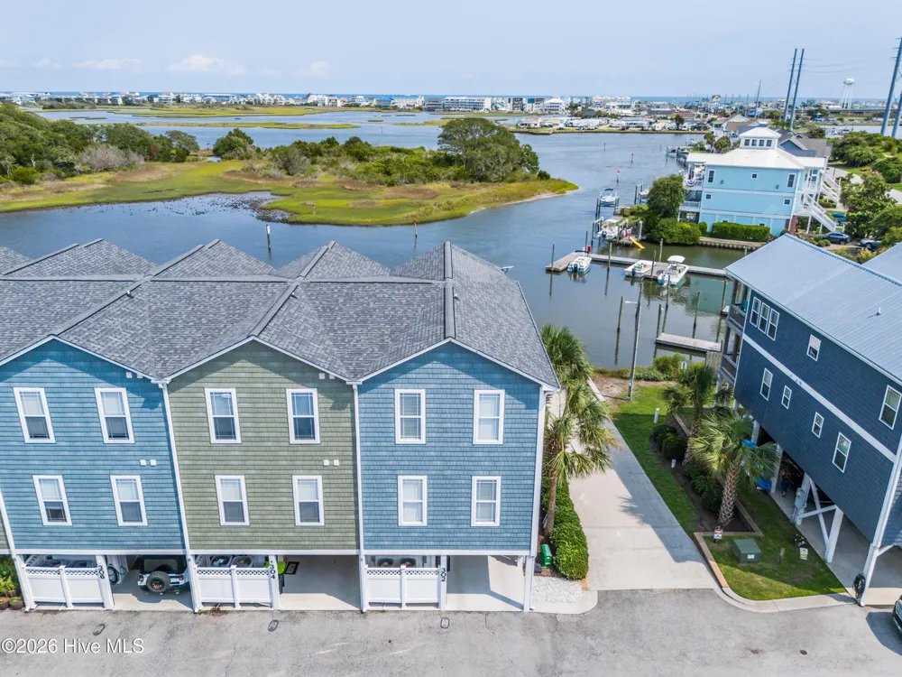 302 Vesta Court Surf City, NC 28445