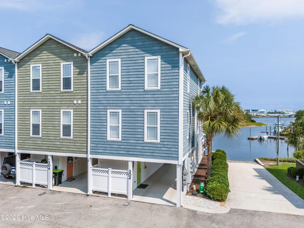 302 Vesta Court Surf City, NC 28445