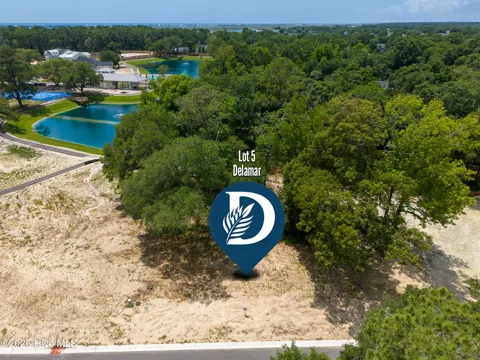 126 E Wayfinder Lane