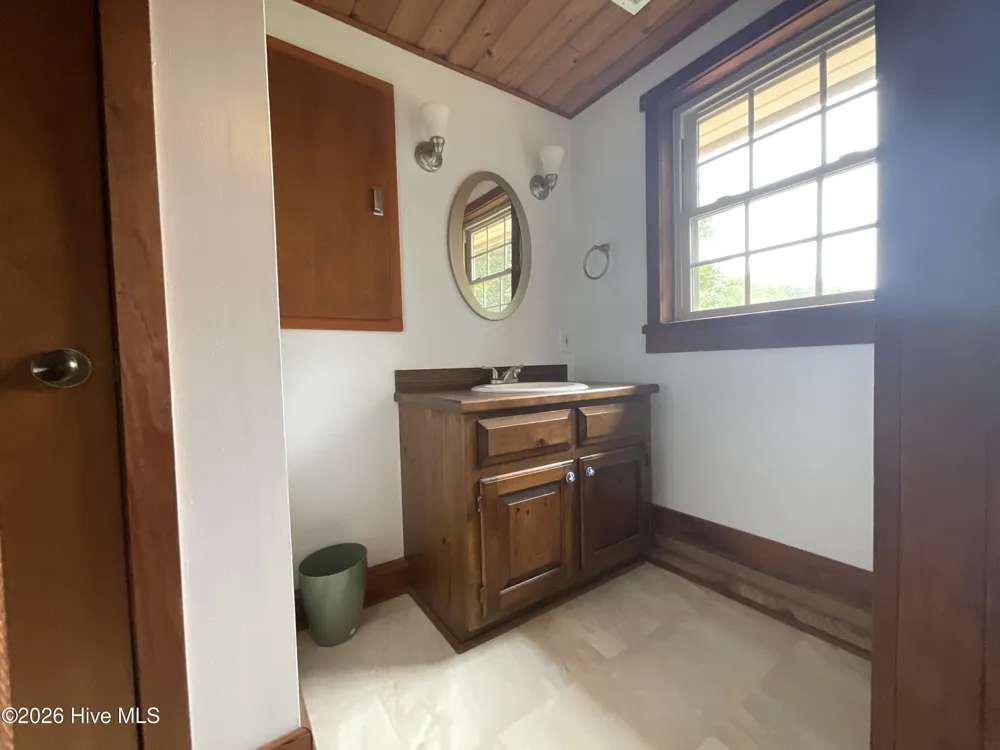 187 Launch Landing Road Moyock, NC 27958