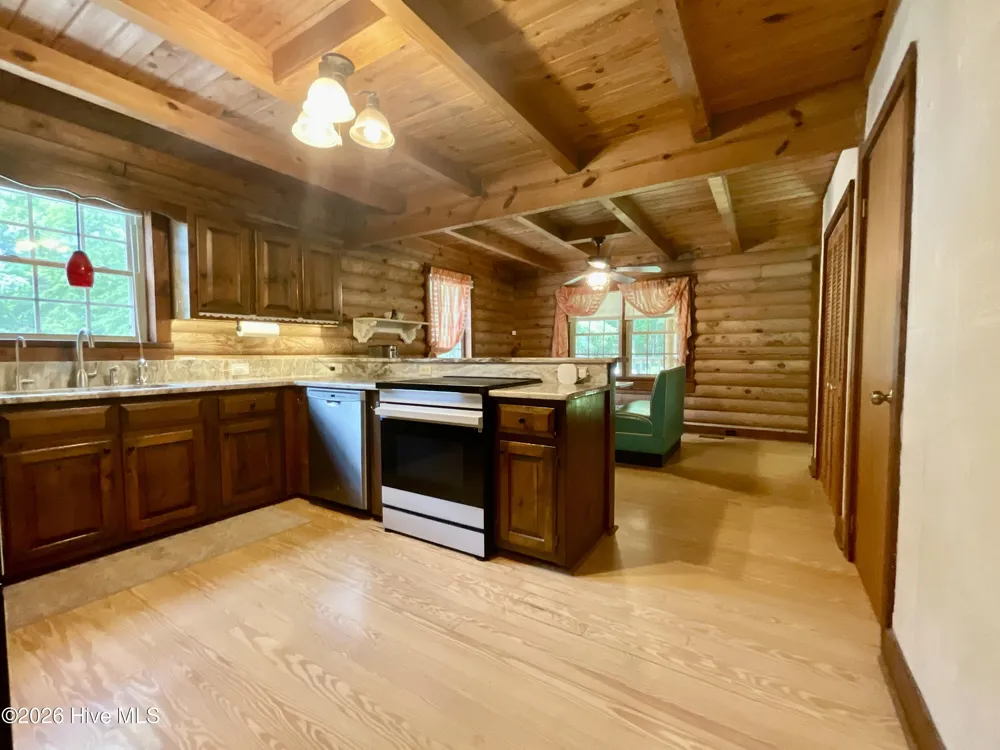 187 Launch Landing Road Moyock, NC 27958