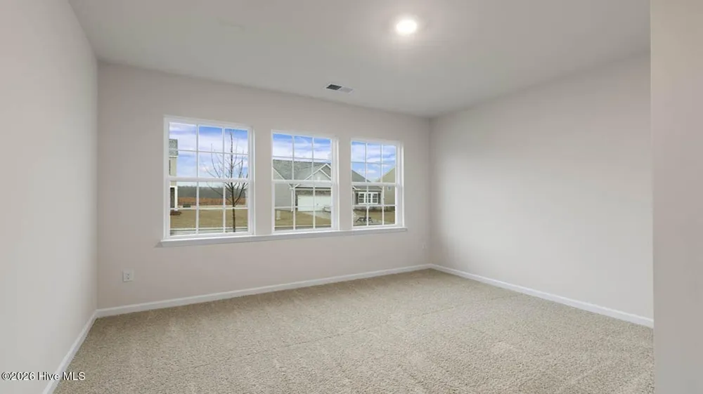 1094 Aviator Lane Ayden, NC 28513