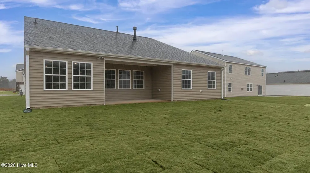 1094 Aviator Lane Ayden, NC 28513