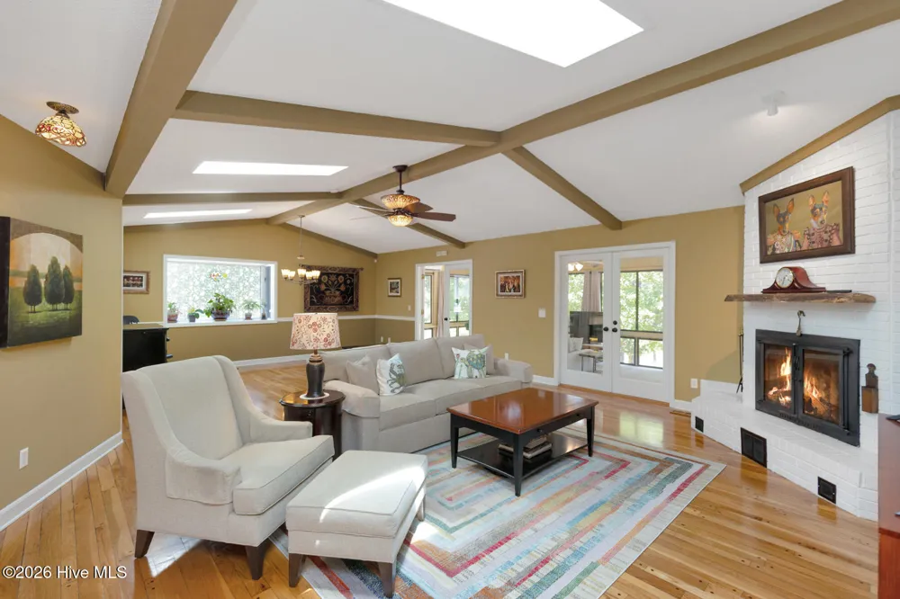 135 Devonshire Avenue W West End, NC 27376