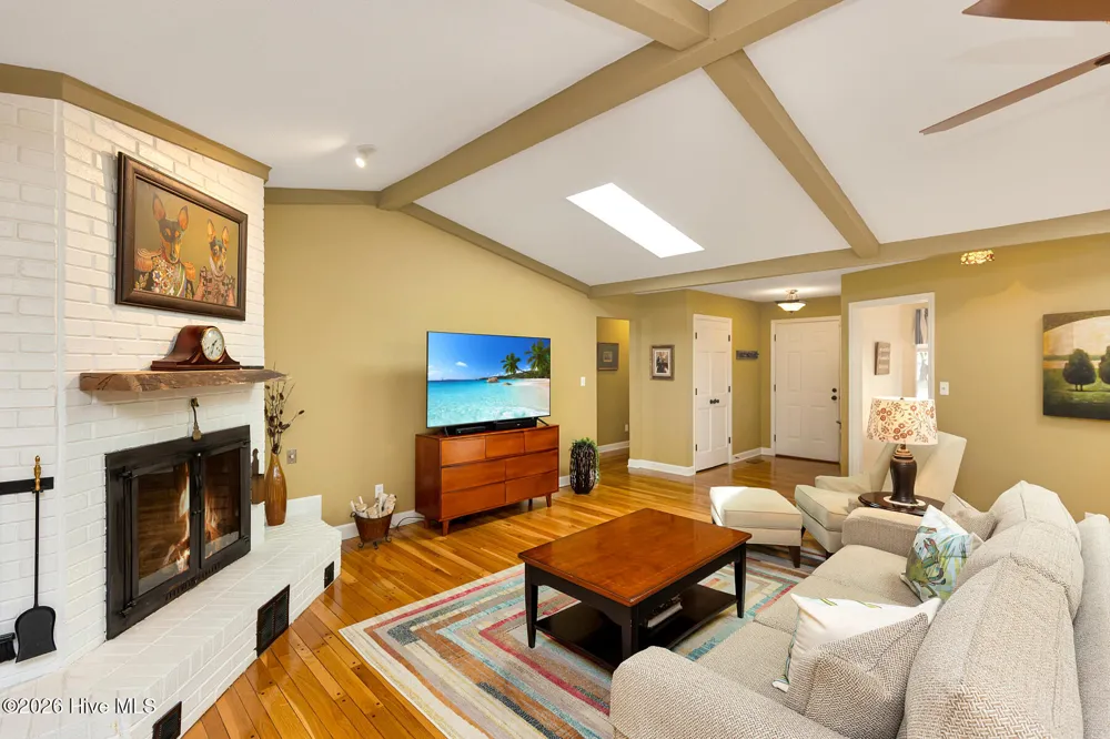 135 Devonshire Avenue W West End, NC 27376