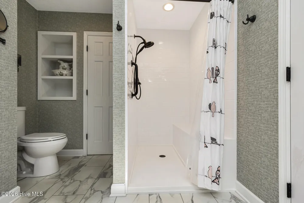 135 Devonshire Avenue W West End, NC 27376