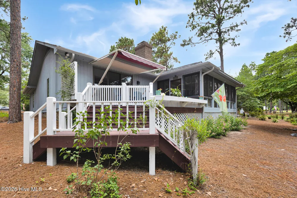 135 Devonshire Avenue W West End, NC 27376