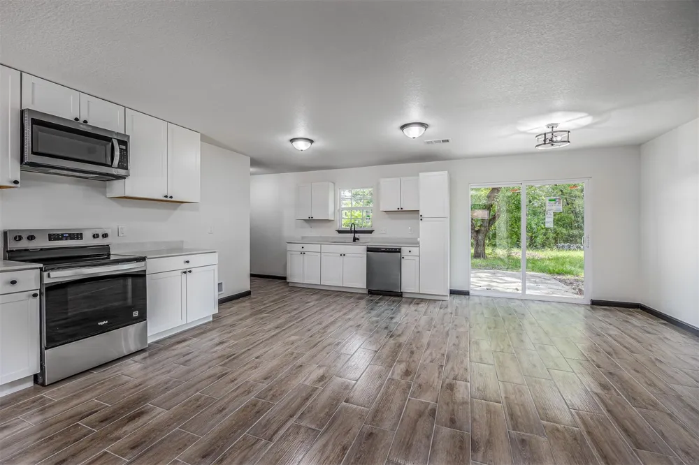 2915 Avenue O Nederland, TX 77627
