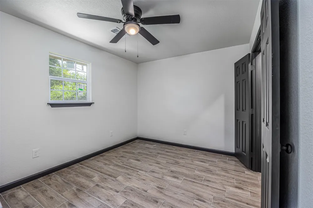2915 Avenue O Nederland, TX 77627