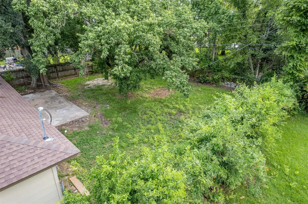 2915 Avenue O Nederland, TX 77627