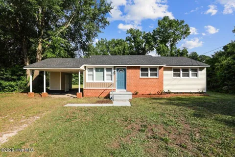218 Banks Court