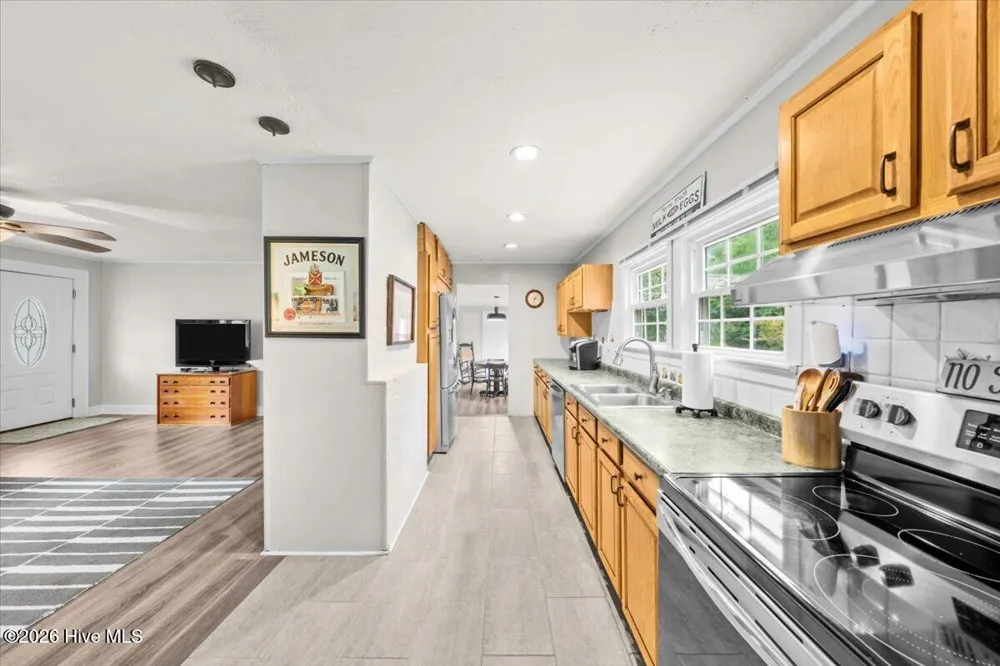 202 Walnut Avenue Hamlet, NC 28345