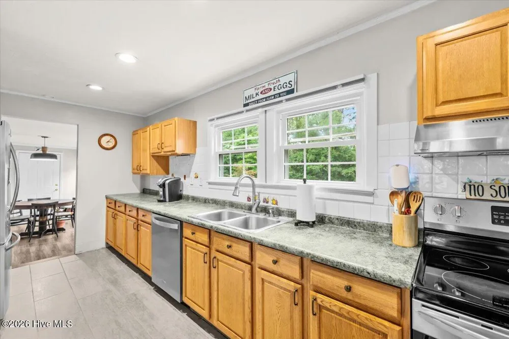 202 Walnut Avenue Hamlet, NC 28345