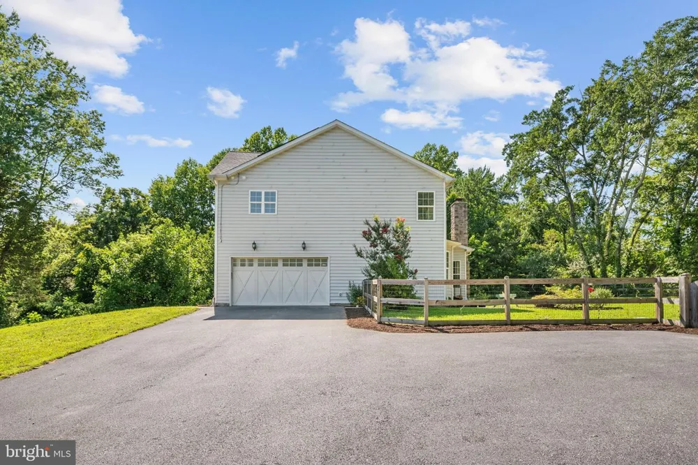 416 MILL SWAMP ROAD Edgewater, MD 21037