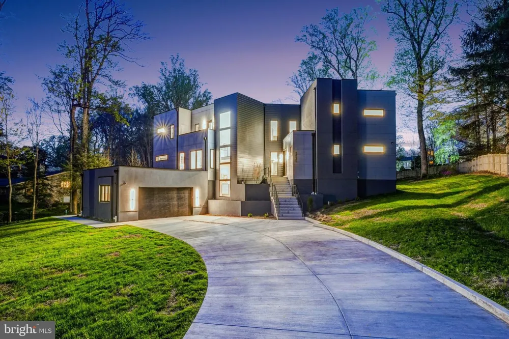 3525 GLENBROOK ROAD Fairfax, VA 22031