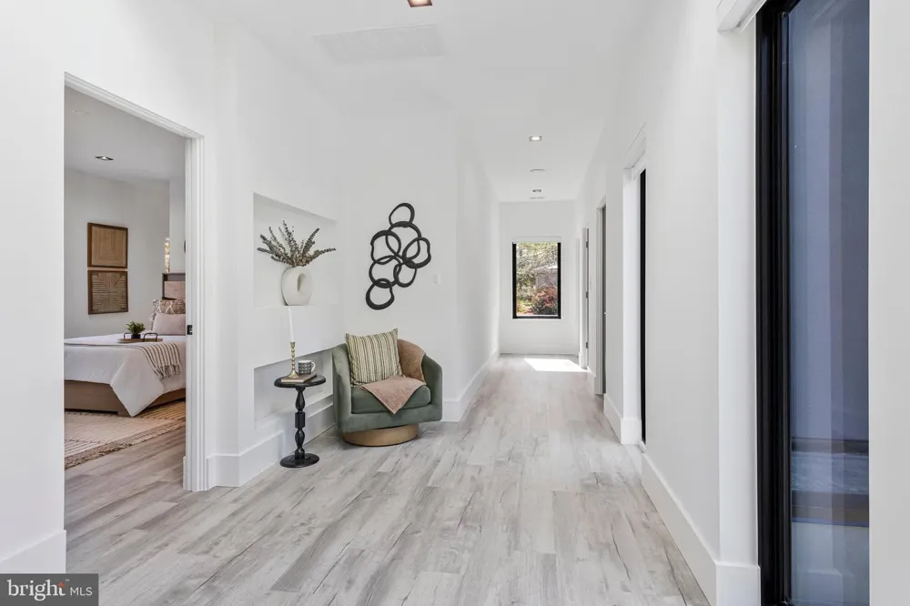 3525 GLENBROOK ROAD Fairfax, VA 22031