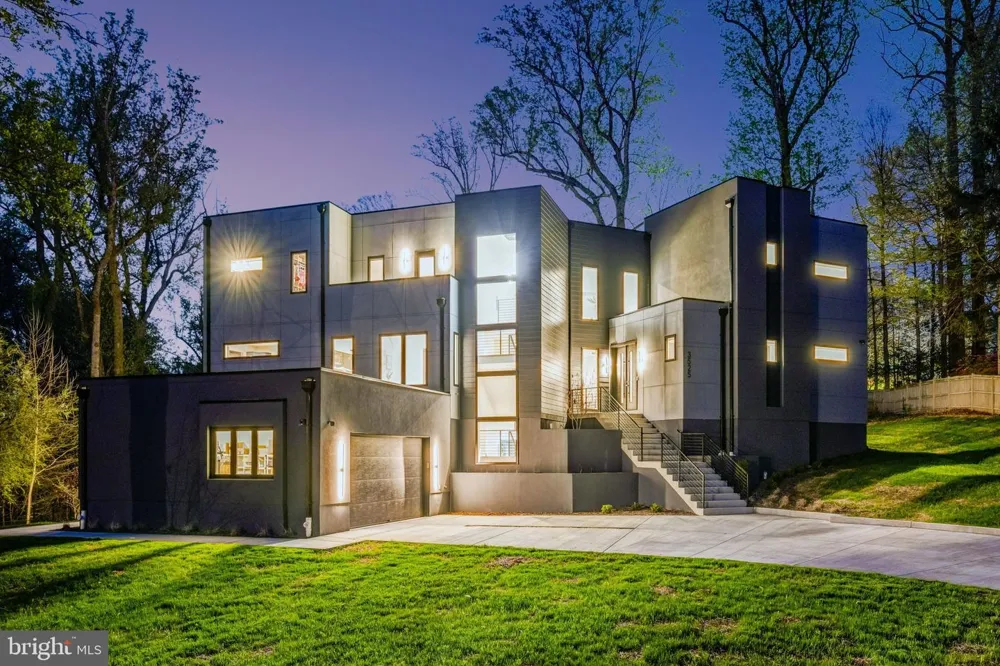 3525 GLENBROOK ROAD Fairfax, VA 22031
