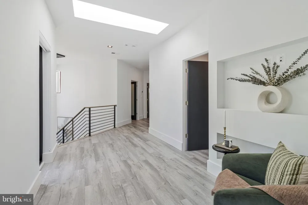 3525 GLENBROOK ROAD Fairfax, VA 22031